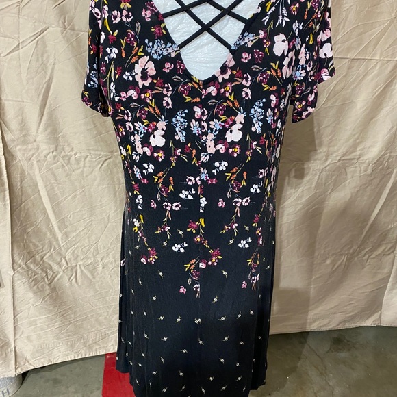 Summer Dress - Picture 3 of 5